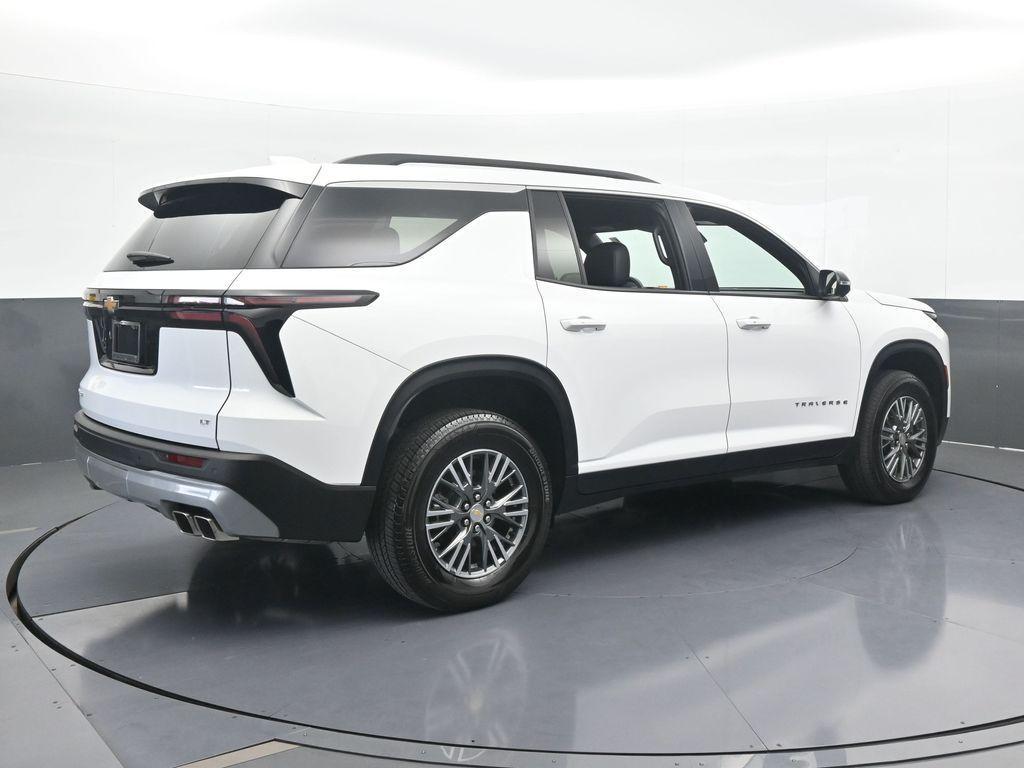 used 2024 Chevrolet Traverse car, priced at $34,843
