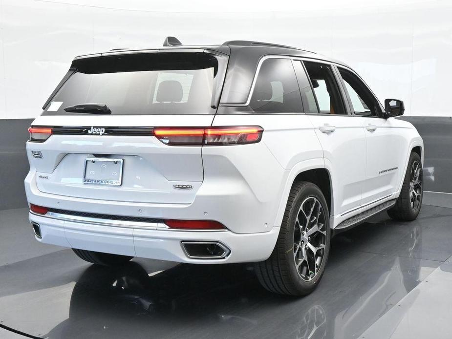 new 2024 Jeep Grand Cherokee car, priced at $55,383