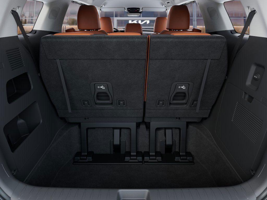 new 2025 Kia Carnival Hybrid car, priced at $40,579