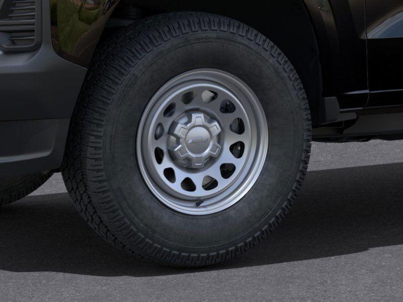 new 2025 Chevrolet Colorado car, priced at $27,995