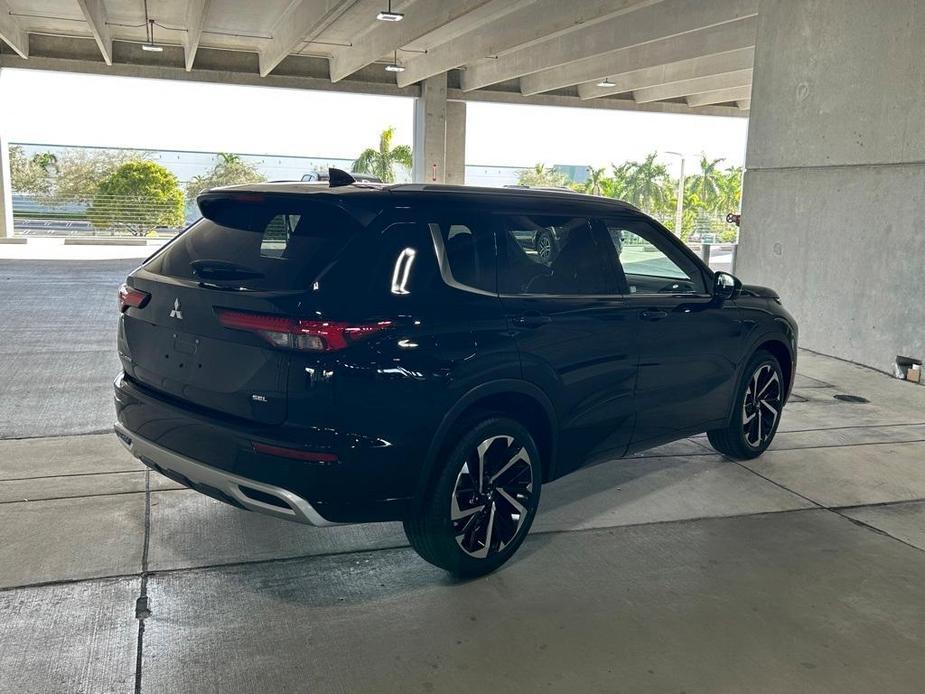 new 2024 Mitsubishi Outlander car, priced at $32,634