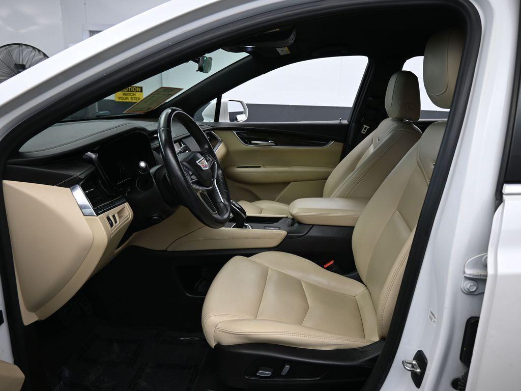 used 2018 Cadillac XT5 car, priced at $15,241