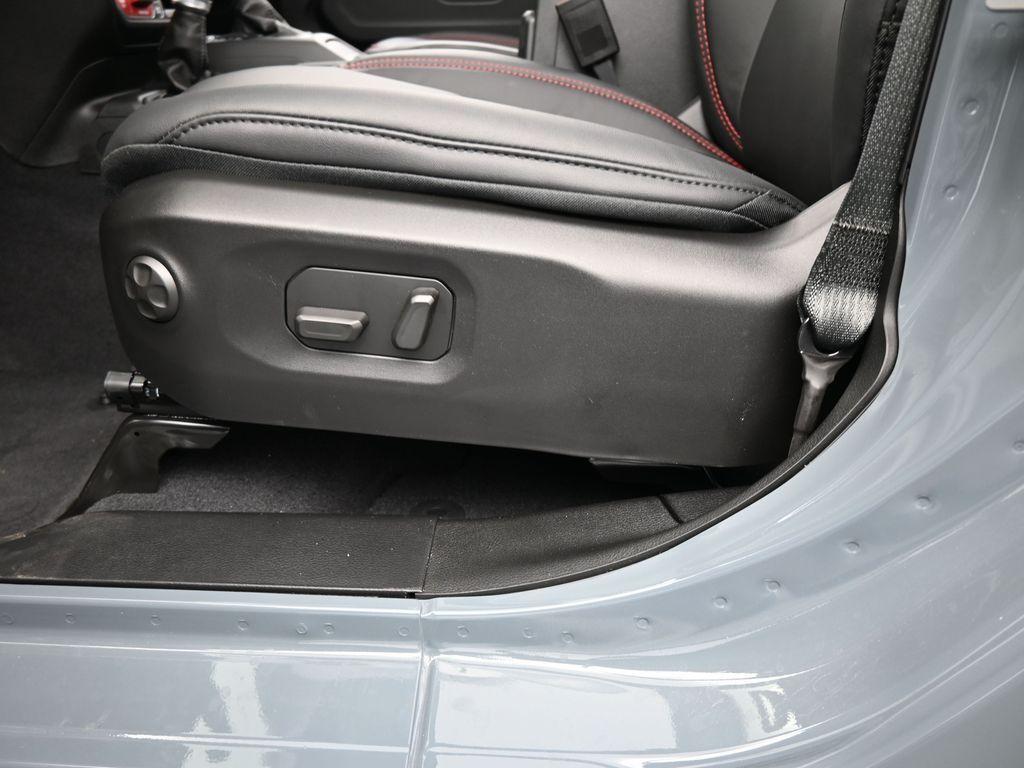 new 2025 Jeep Wrangler car