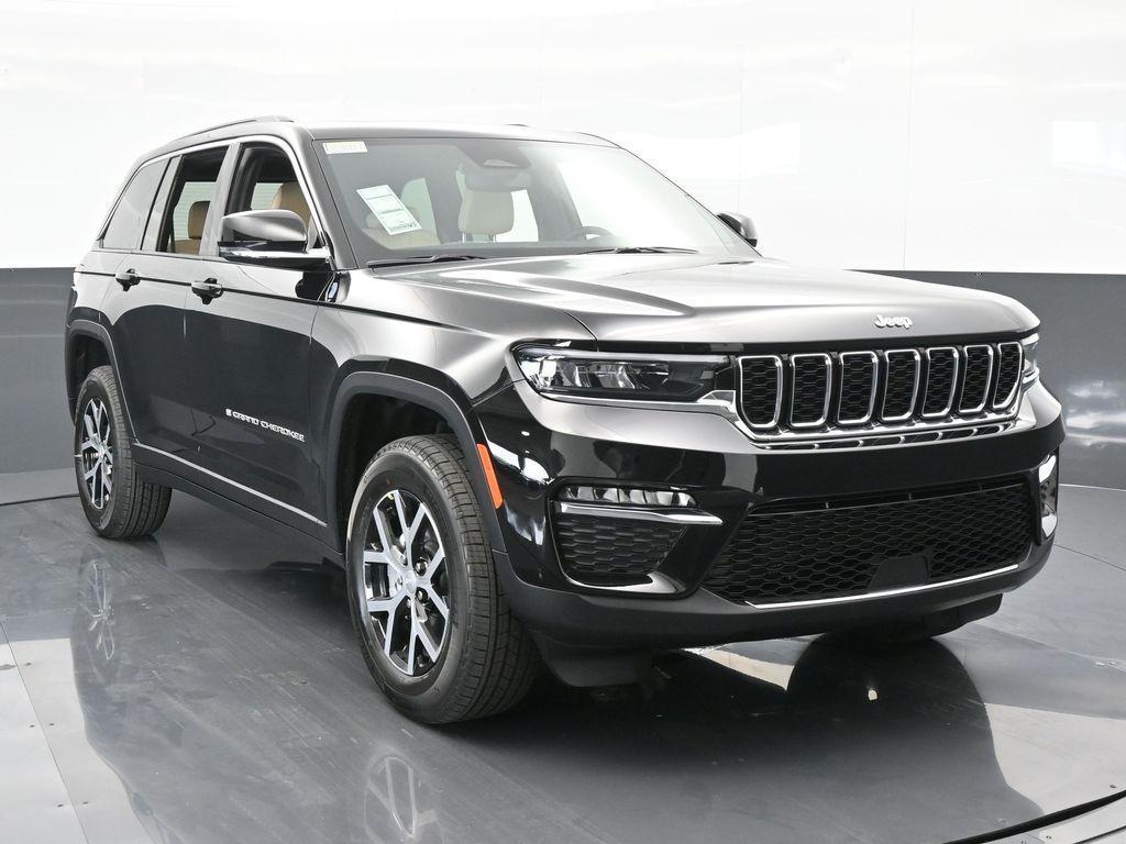 new 2024 Jeep Grand Cherokee car, priced at $44,081