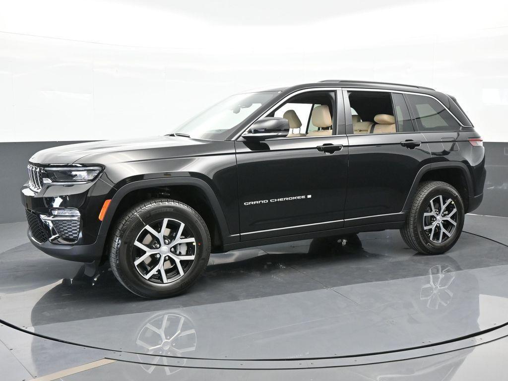 new 2024 Jeep Grand Cherokee car, priced at $44,081