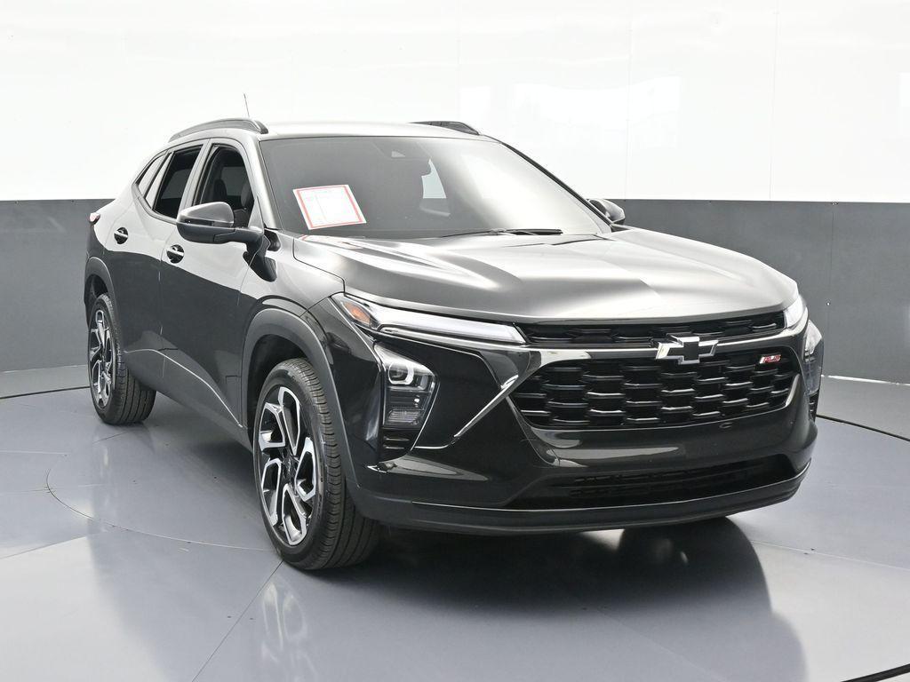 used 2025 Chevrolet Trax car, priced at $22,621
