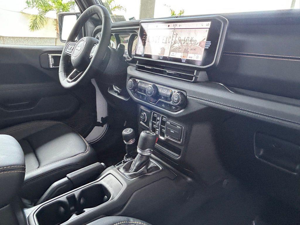 new 2025 Jeep Gladiator car, priced at $49,150