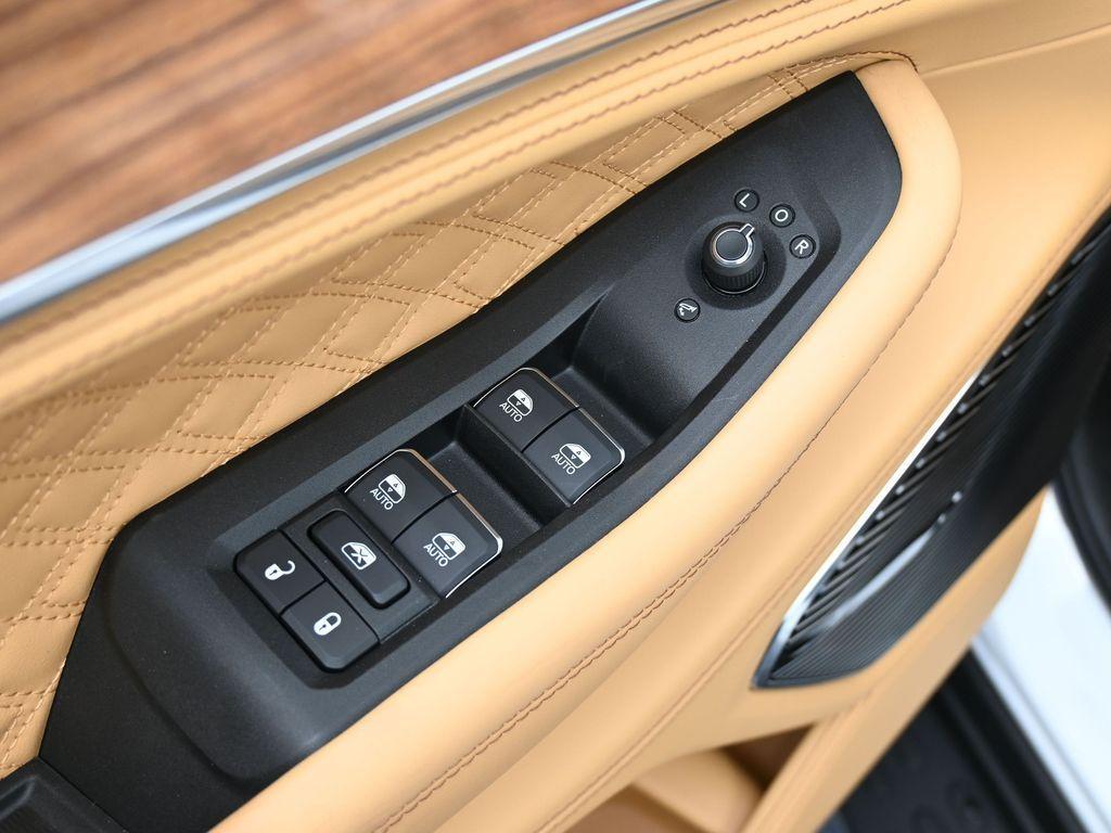 new 2025 Jeep Grand Cherokee car