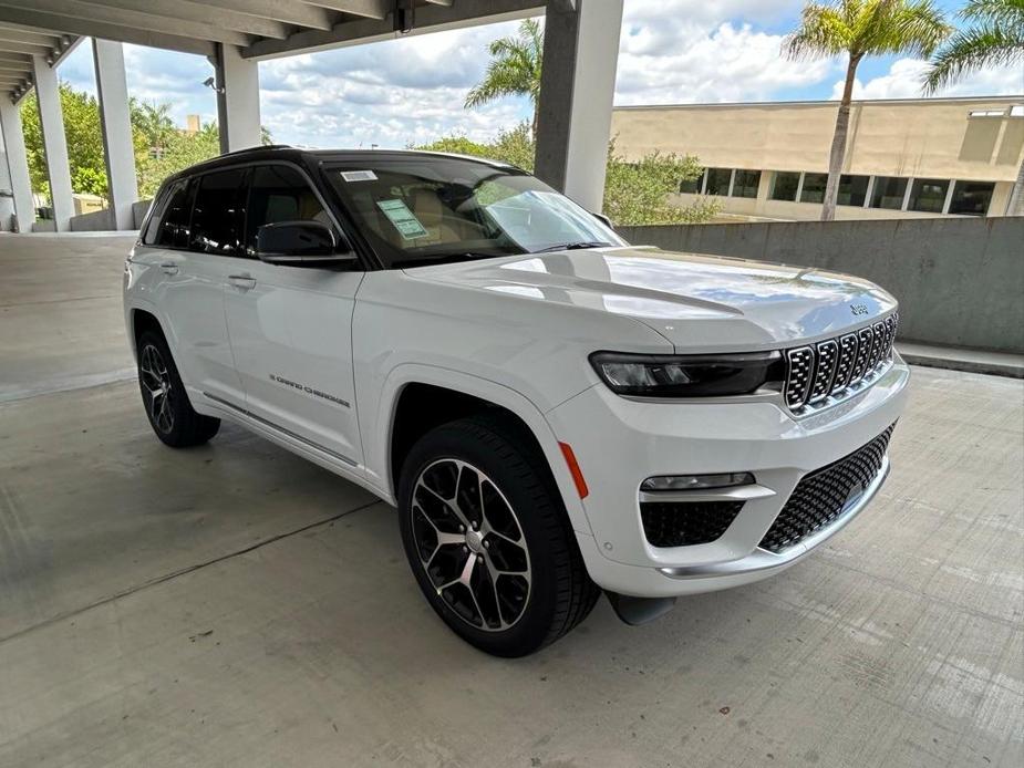 new 2024 Jeep Grand Cherokee car, priced at $54,595