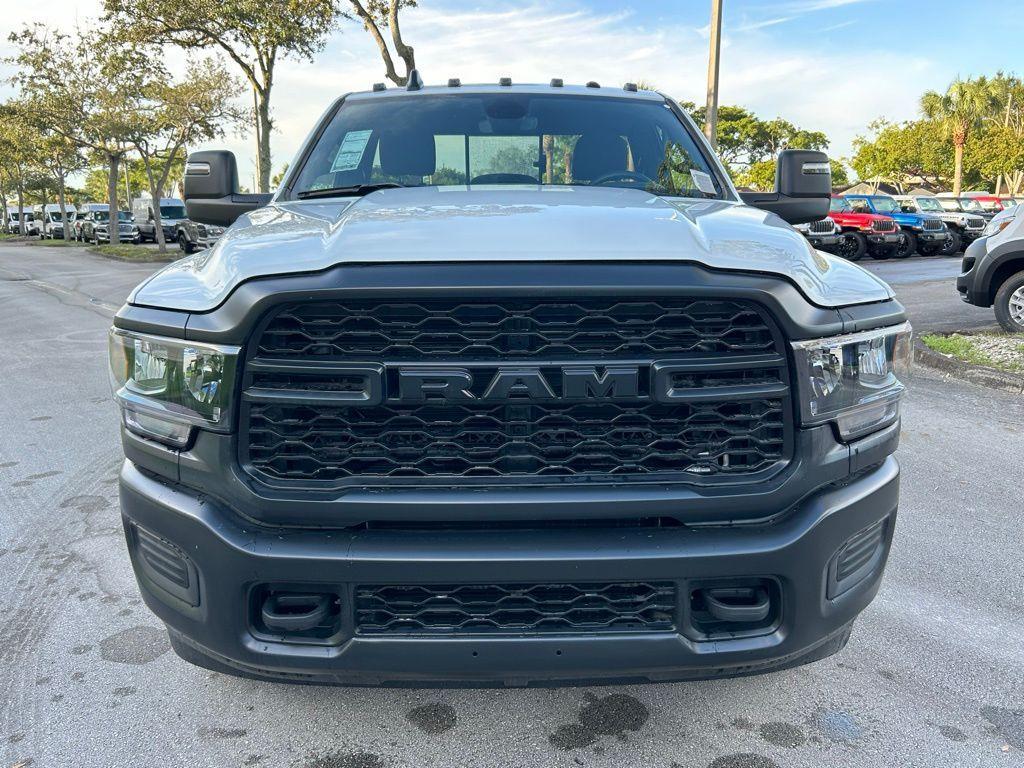 new 2024 Ram 3500 car, priced at $61,252