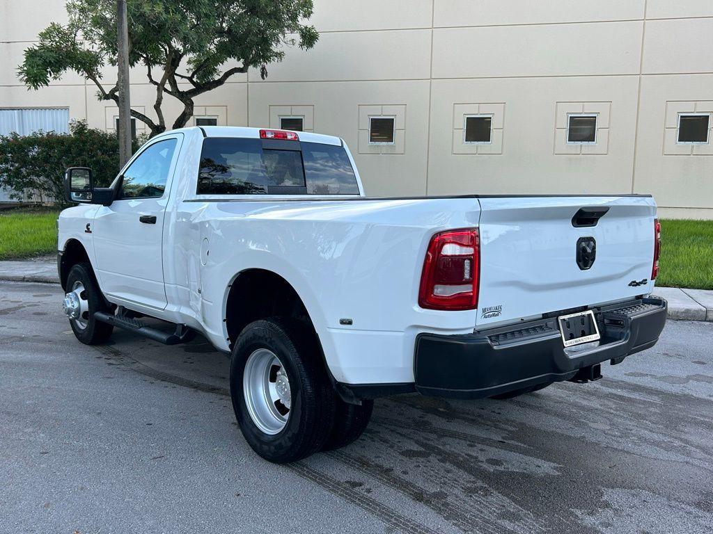 new 2024 Ram 3500 car, priced at $61,252