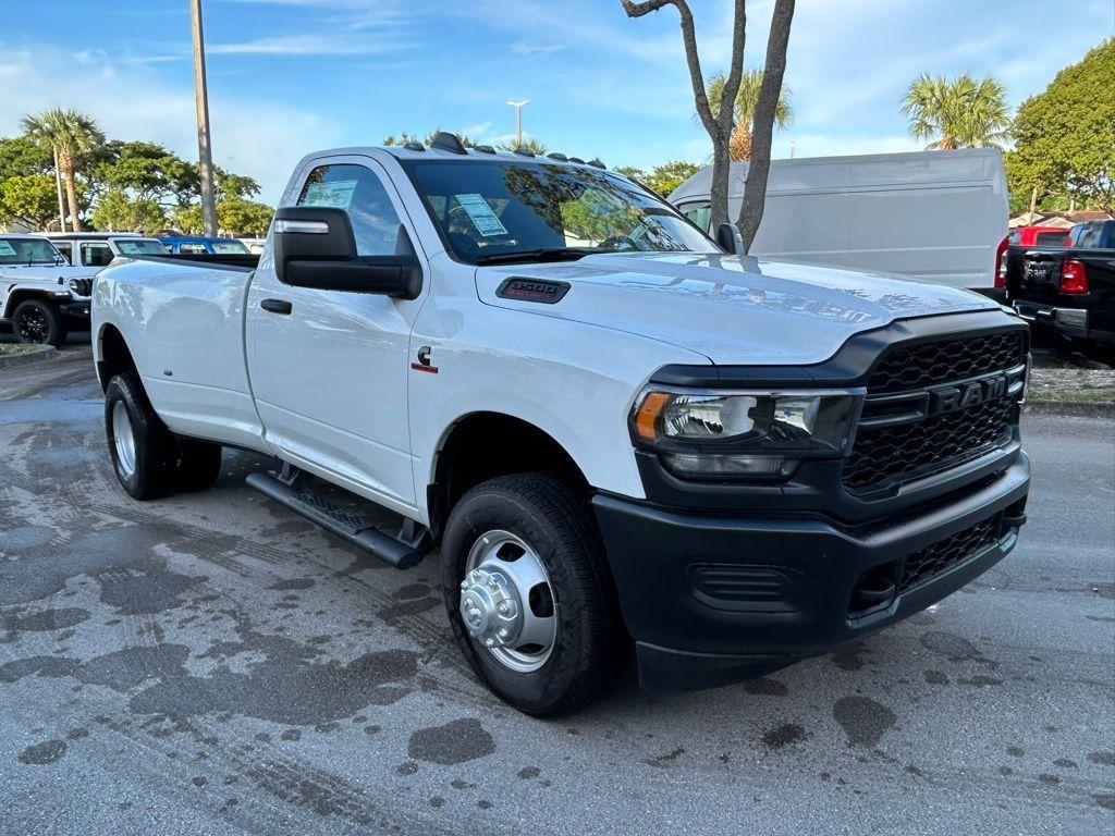 new 2024 Ram 3500 car, priced at $61,252