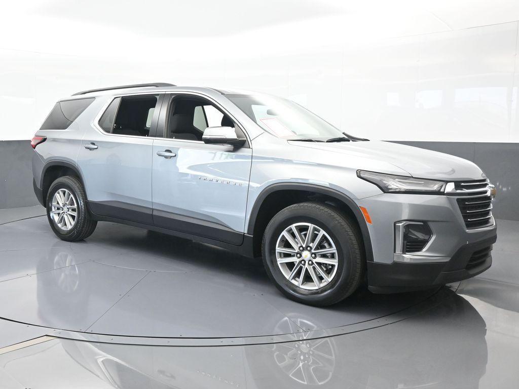 used 2023 Chevrolet Traverse car, priced at $29,950