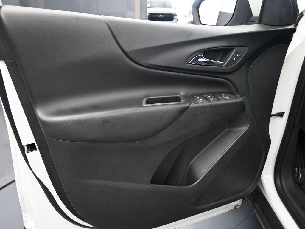used 2021 Chevrolet Equinox car, priced at $14,495