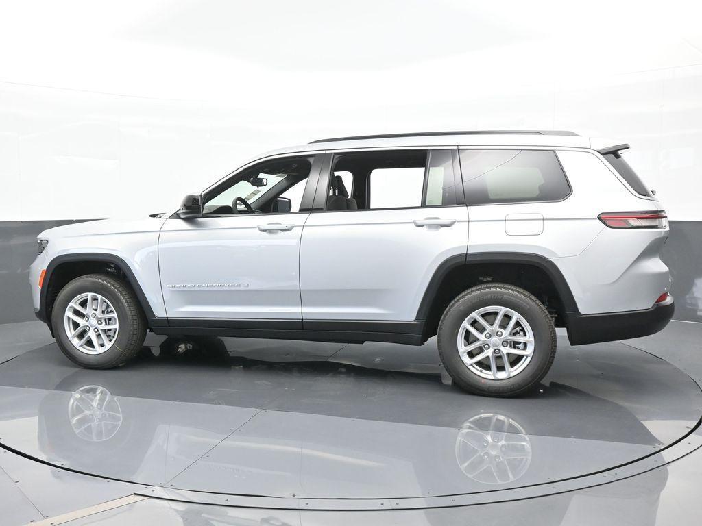 new 2024 Jeep Grand Cherokee L car, priced at $43,325