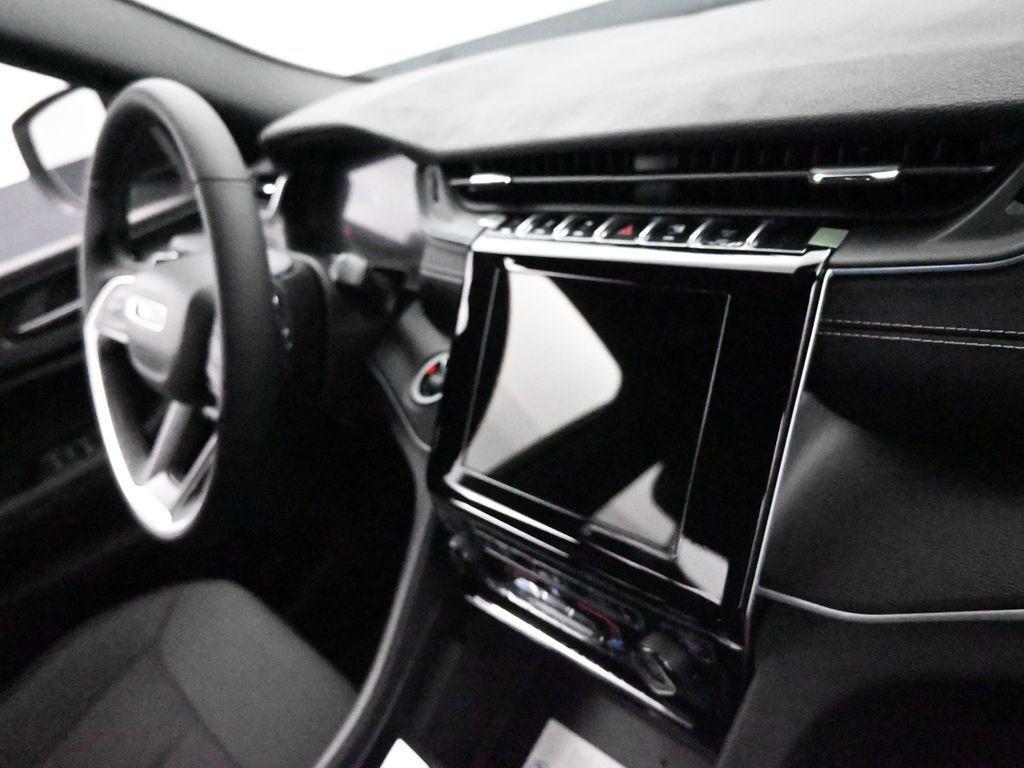 new 2024 Jeep Grand Cherokee L car, priced at $43,325