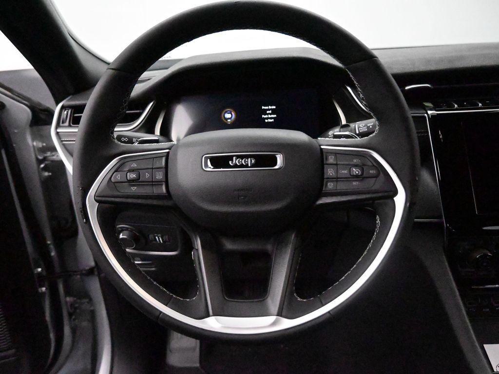 new 2024 Jeep Grand Cherokee L car, priced at $43,325