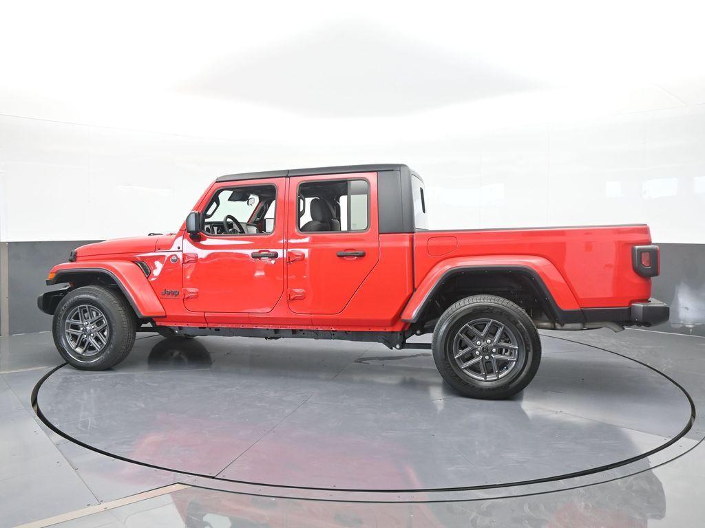 used 2024 Jeep Gladiator car, priced at $36,999