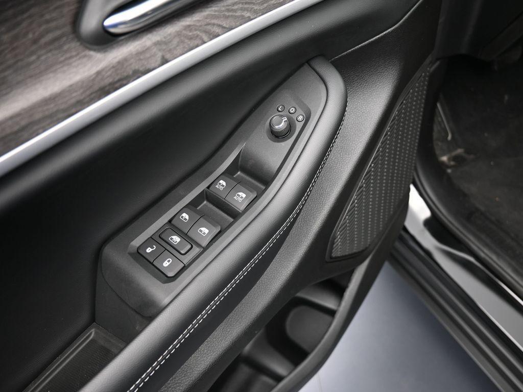 new 2025 Jeep Grand Cherokee car