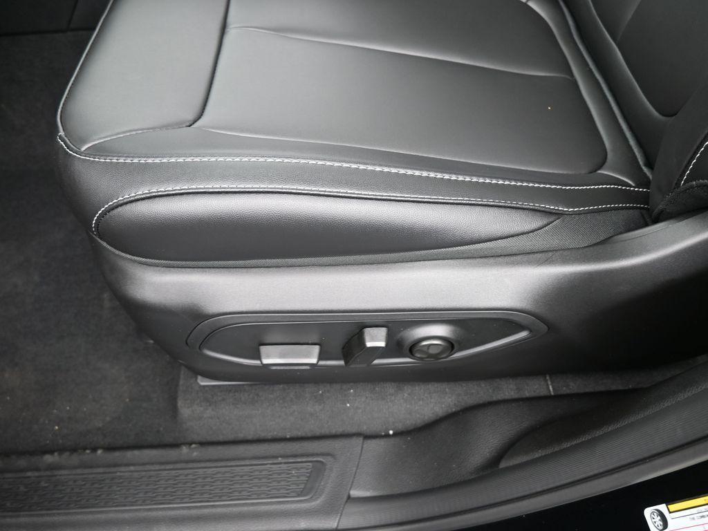 new 2025 Jeep Grand Cherokee car