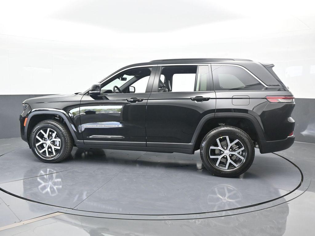new 2025 Jeep Grand Cherokee car