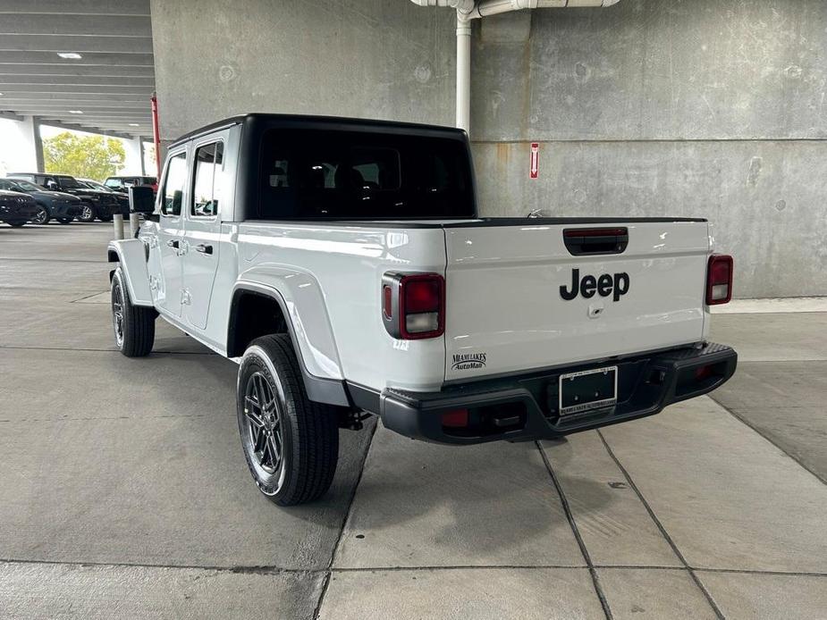 new 2024 Jeep Gladiator car, priced at $38,219