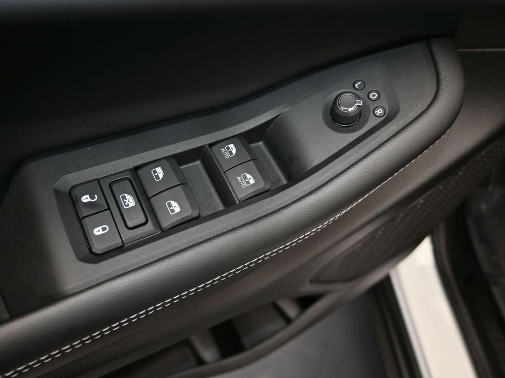 used 2025 Jeep Grand Cherokee L car, priced at $48,500