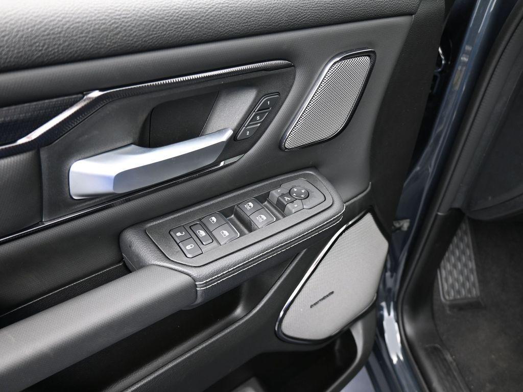 new 2025 Ram 1500 car