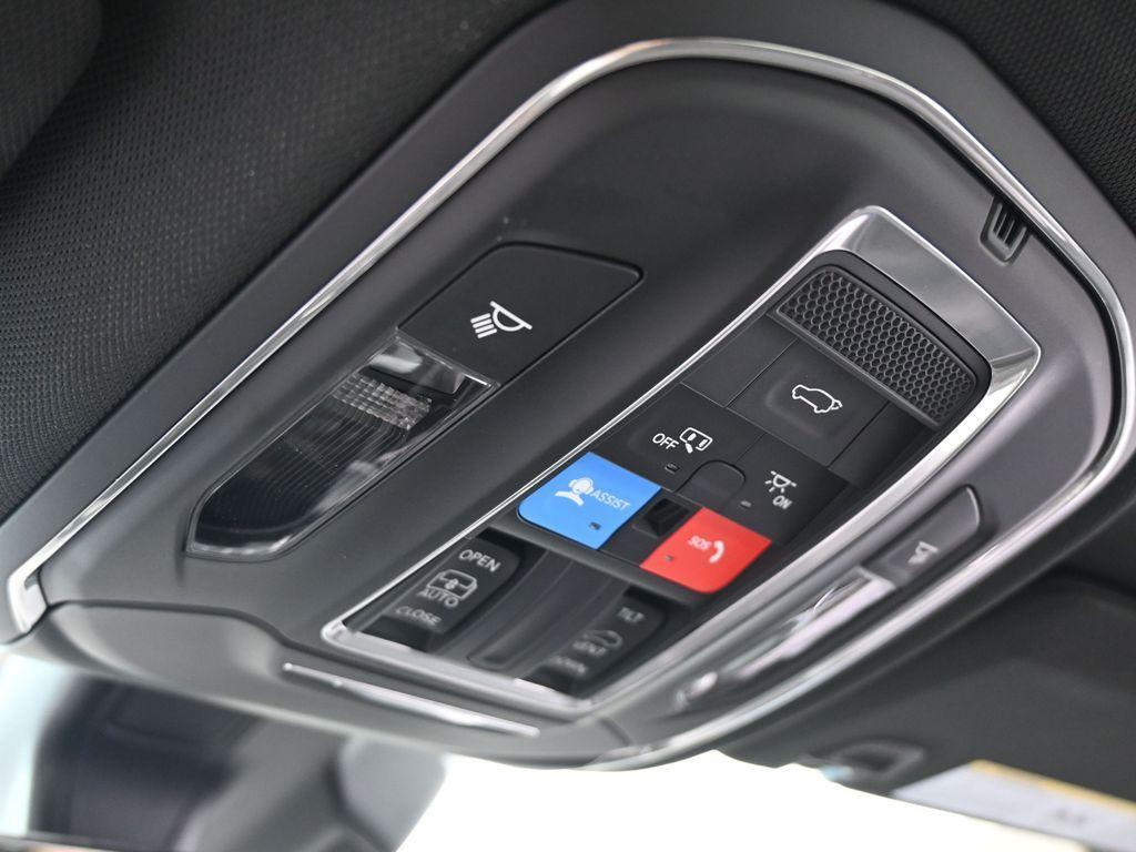 new 2025 Jeep Grand Cherokee L car