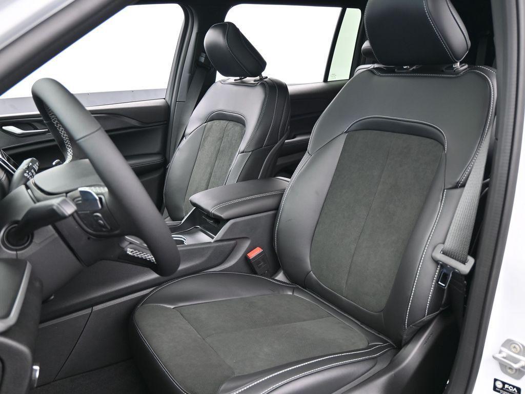 new 2025 Jeep Grand Cherokee L car