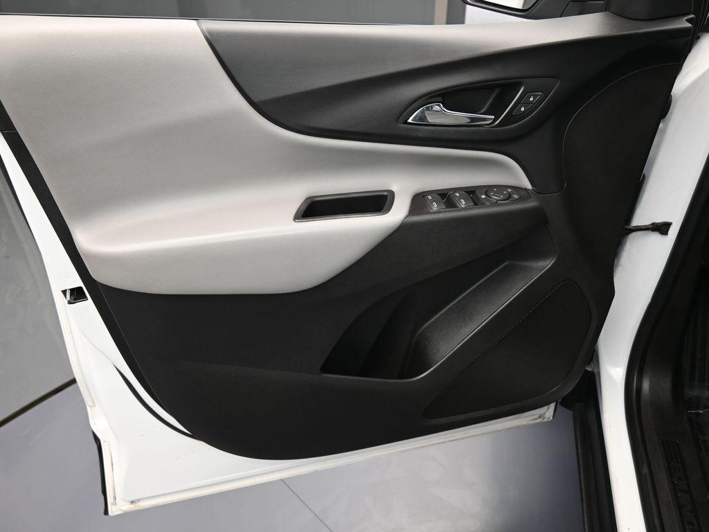 used 2021 Chevrolet Equinox car, priced at $11,891