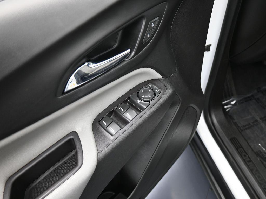 used 2021 Chevrolet Equinox car, priced at $11,891