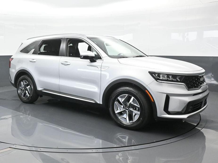 used 2022 Kia Sorento Hybrid car, priced at $26,450