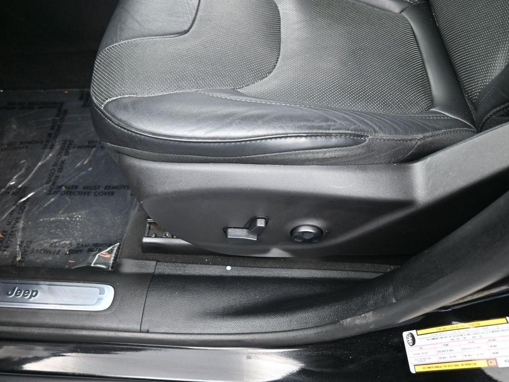 used 2019 Jeep Cherokee car, priced at $19,995