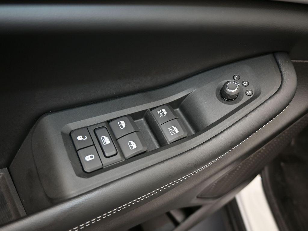 new 2025 Jeep Grand Cherokee L car