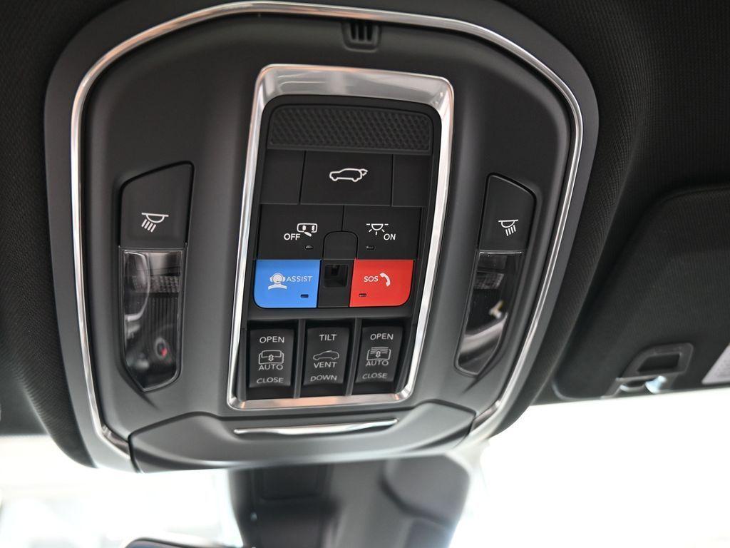 new 2025 Jeep Grand Cherokee L car