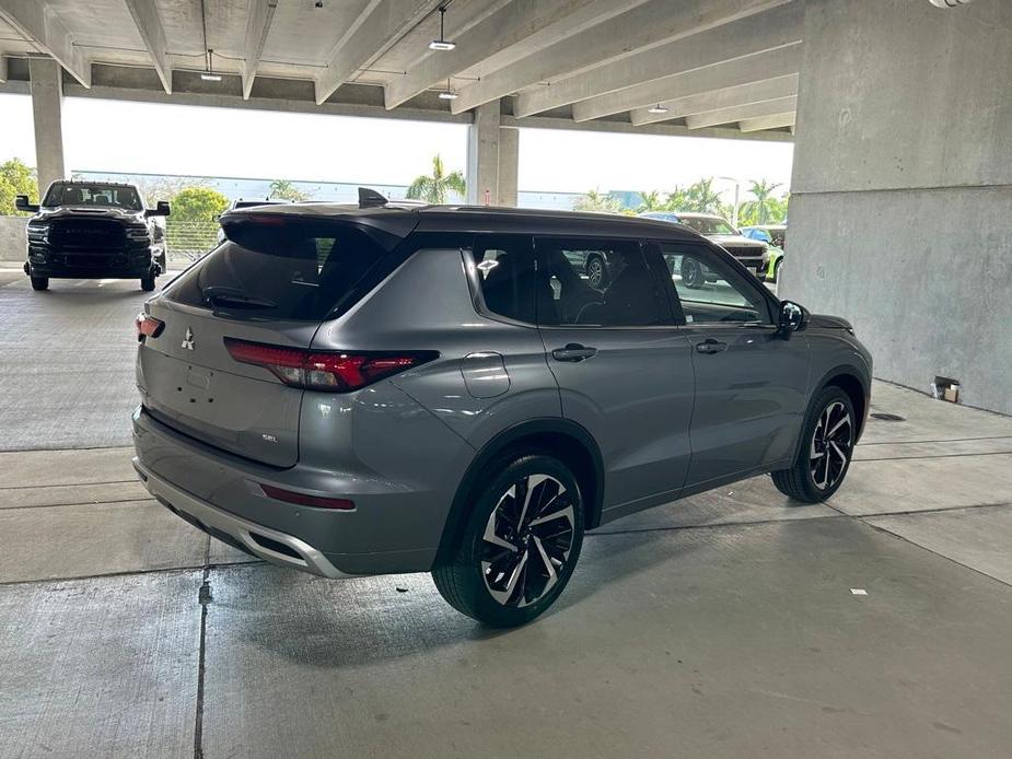 new 2024 Mitsubishi Outlander car, priced at $32,634