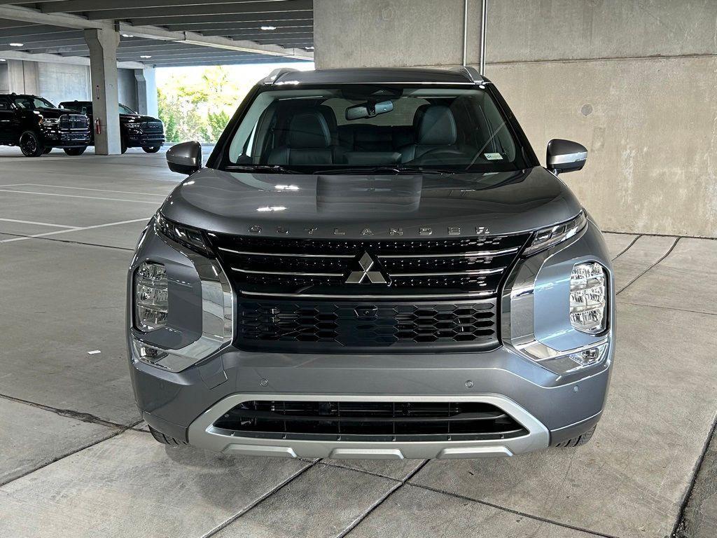 new 2024 Mitsubishi Outlander car, priced at $33,759