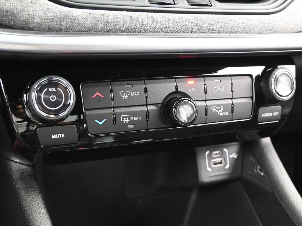 new 2025 Jeep Compass car, priced at $29,222
