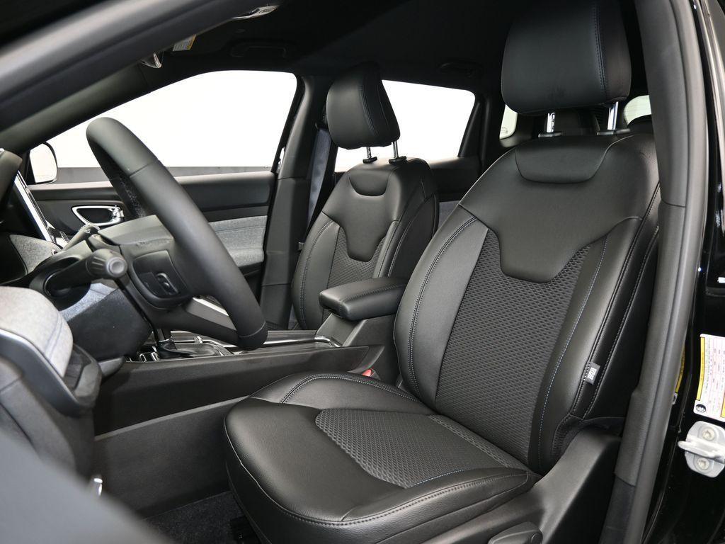 new 2025 Jeep Compass car, priced at $29,222