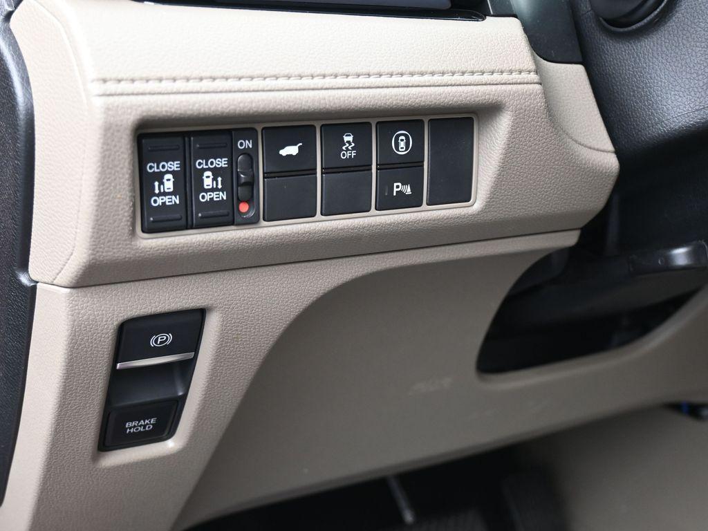 used 2023 Honda Odyssey car, priced at $34,999