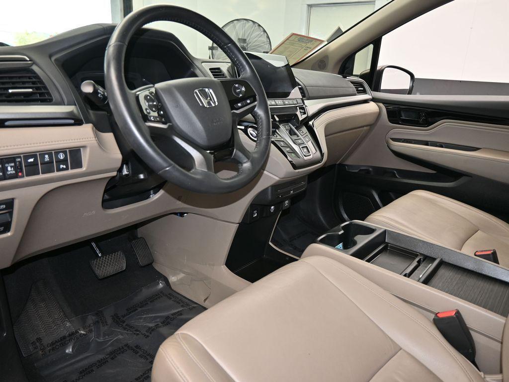 used 2023 Honda Odyssey car, priced at $34,999