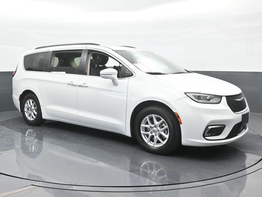 used 2022 Chrysler Pacifica car, priced at $17,999