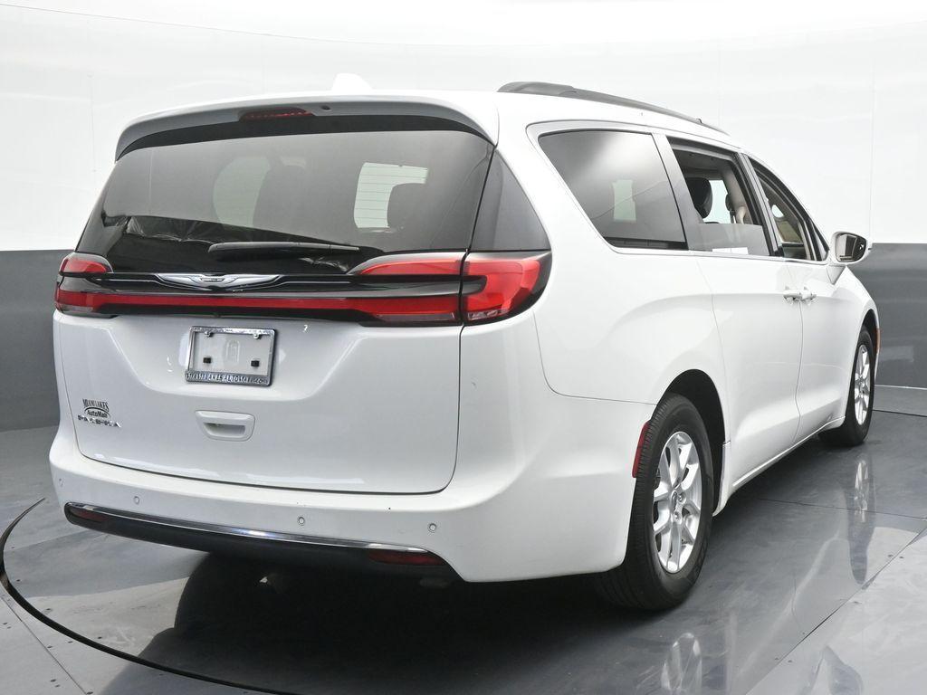 used 2022 Chrysler Pacifica car, priced at $17,999