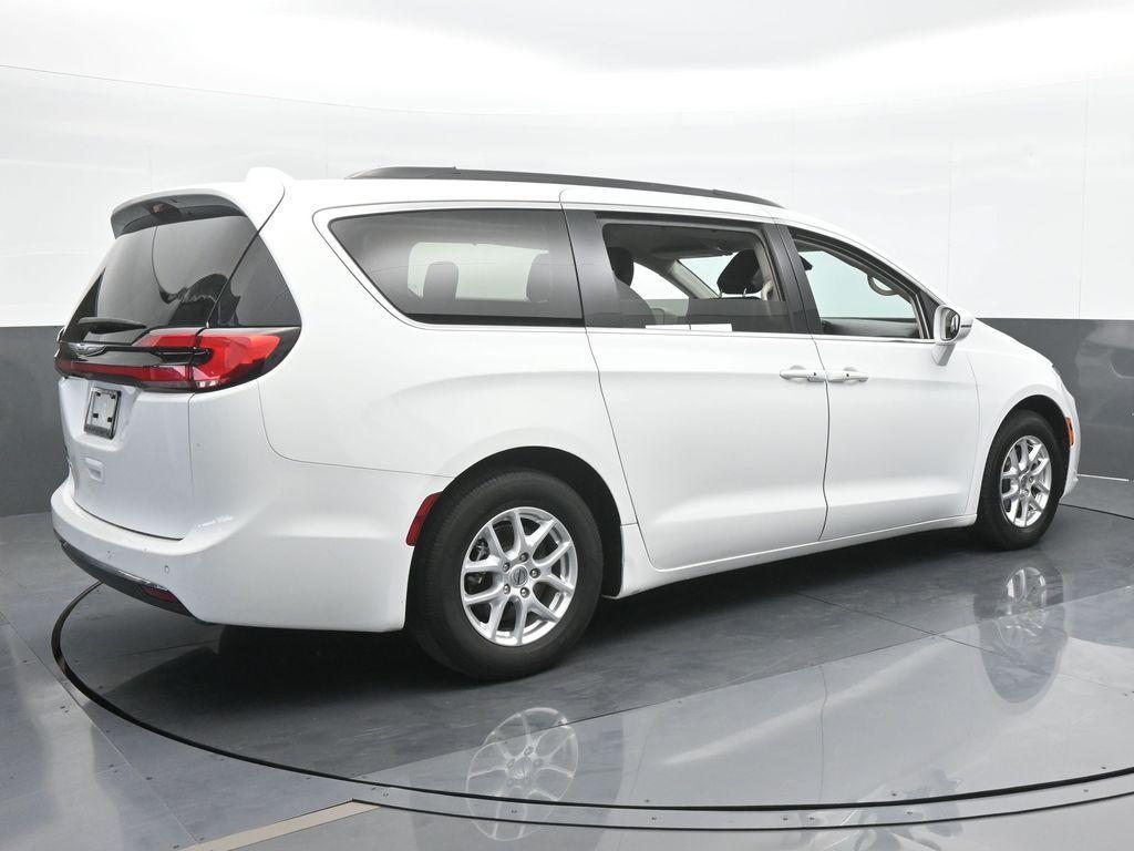 used 2022 Chrysler Pacifica car, priced at $17,999