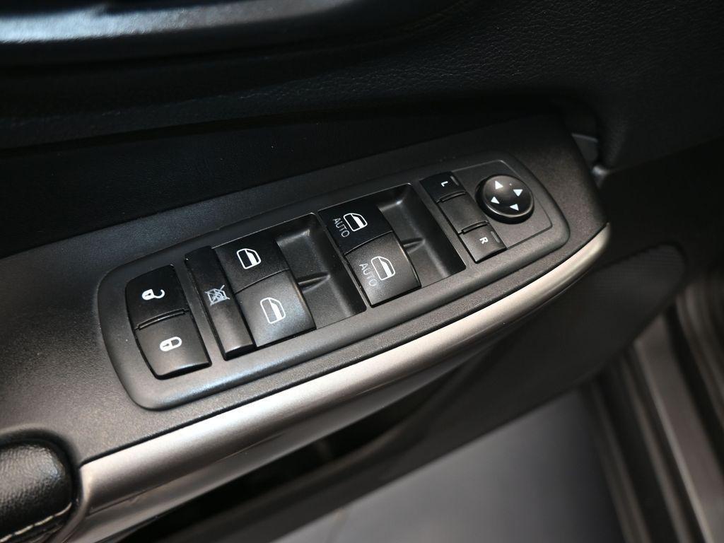 used 2019 Jeep Cherokee car, priced at $14,995