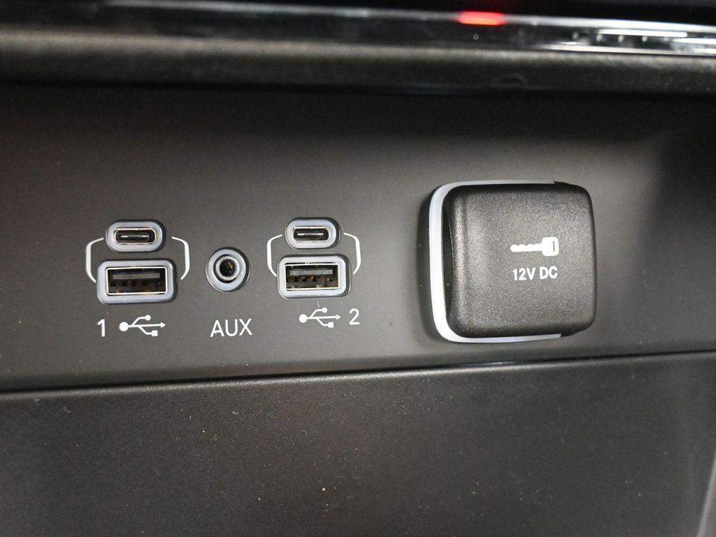 new 2024 Jeep Grand Cherokee L car, priced at $41,173