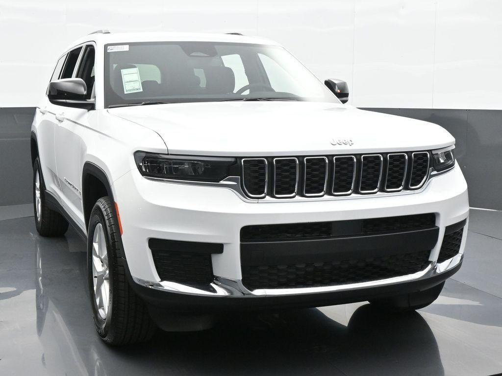 new 2024 Jeep Grand Cherokee L car, priced at $41,173