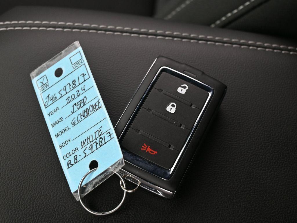 new 2024 Jeep Grand Cherokee L car, priced at $41,173