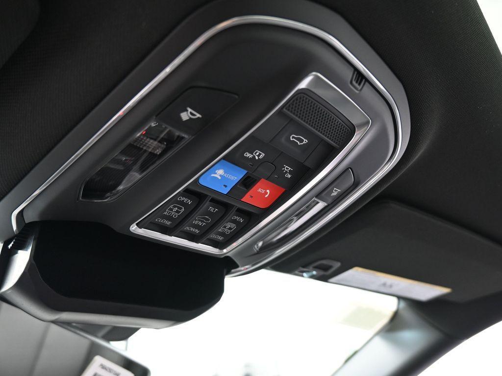 new 2025 Jeep Grand Cherokee L car